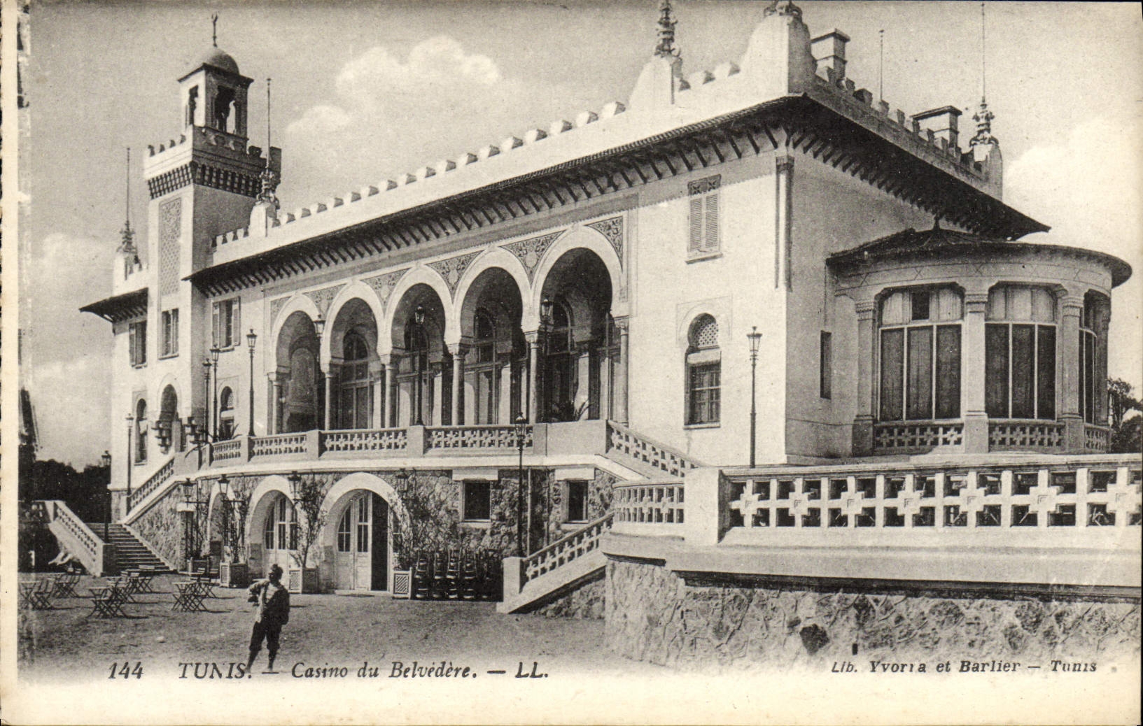 VINTAGE POSTCARD Tunis Casino Of the View-point