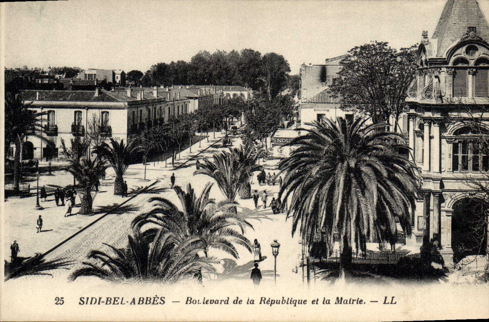CPA Sidi Bel Abbes Boulevard De La Republique Et La Mairie