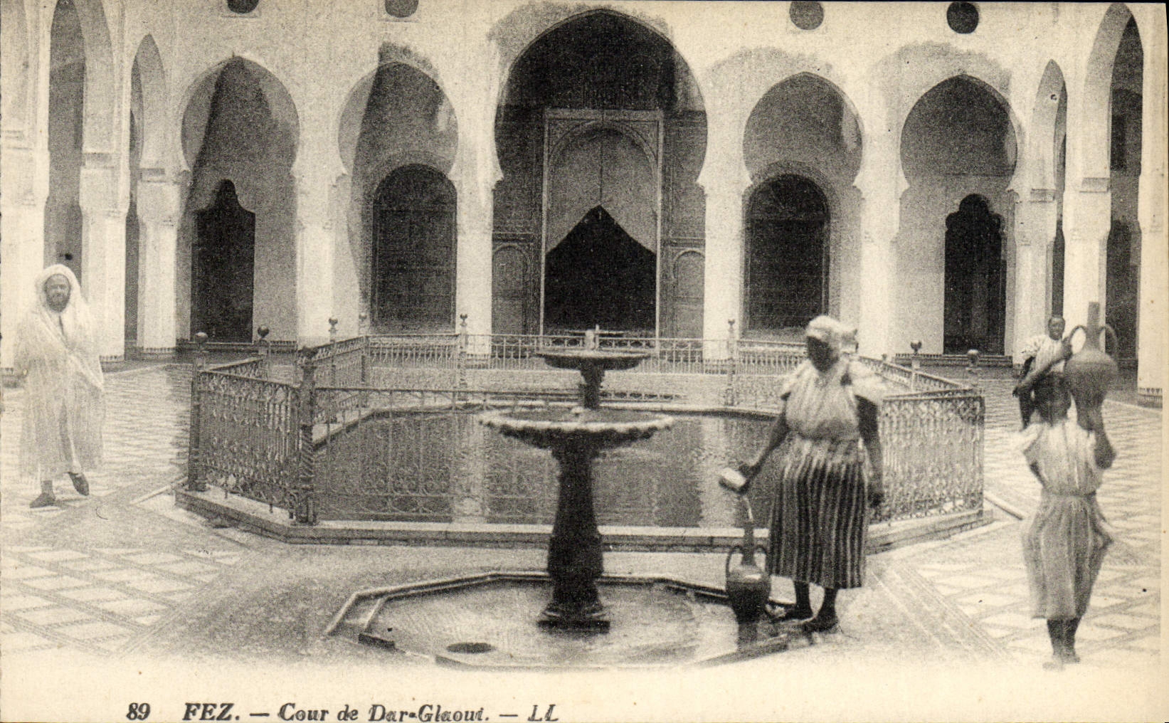 POSTAL Fes Court De Dar Glaoud de la VENDIMIA