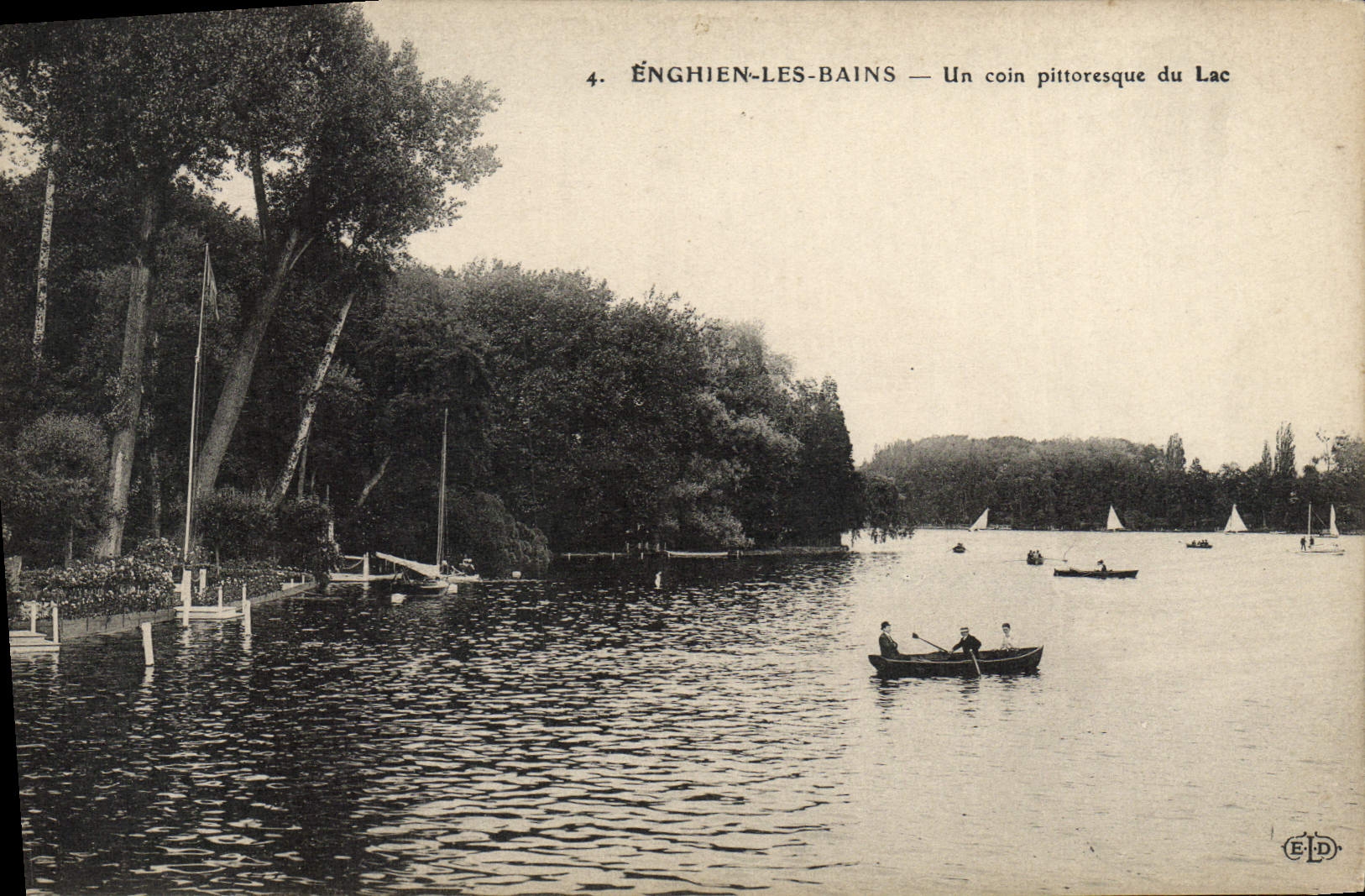 CPA Enghien Les Bains Un Coin Pittoresque Du Lac
