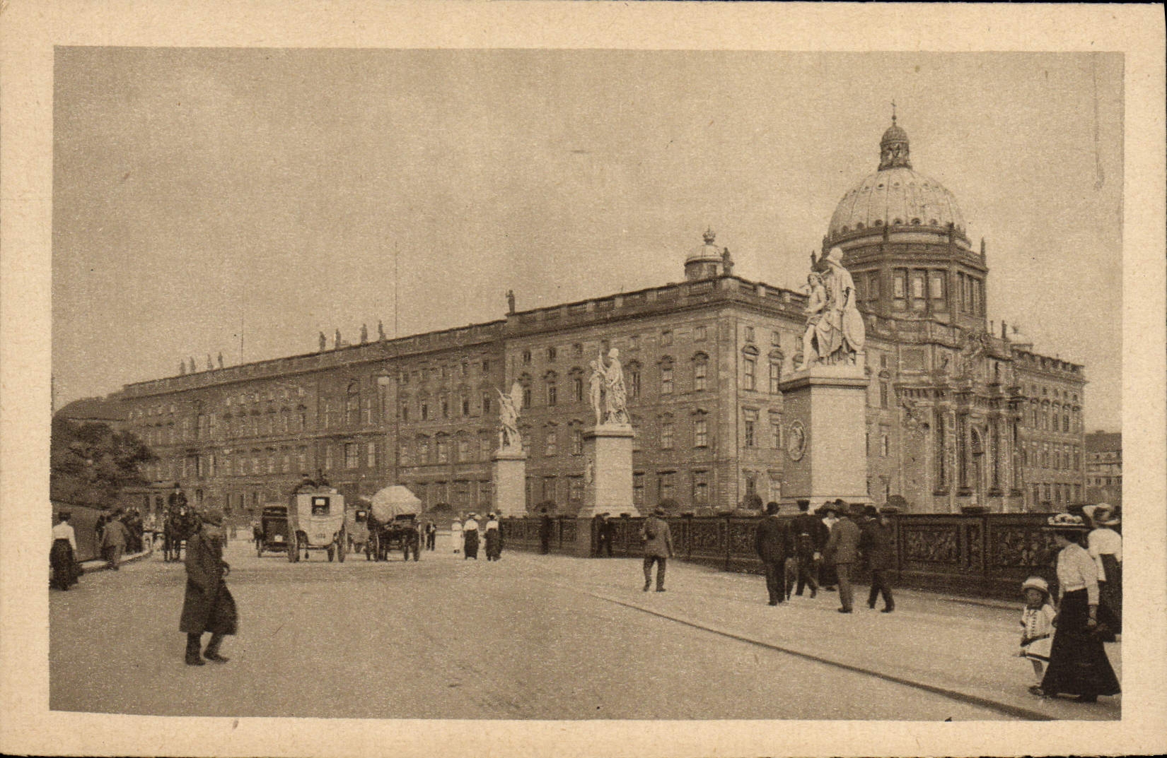 CPA Berlin Konigl Scholob Mit Schlossbrucke