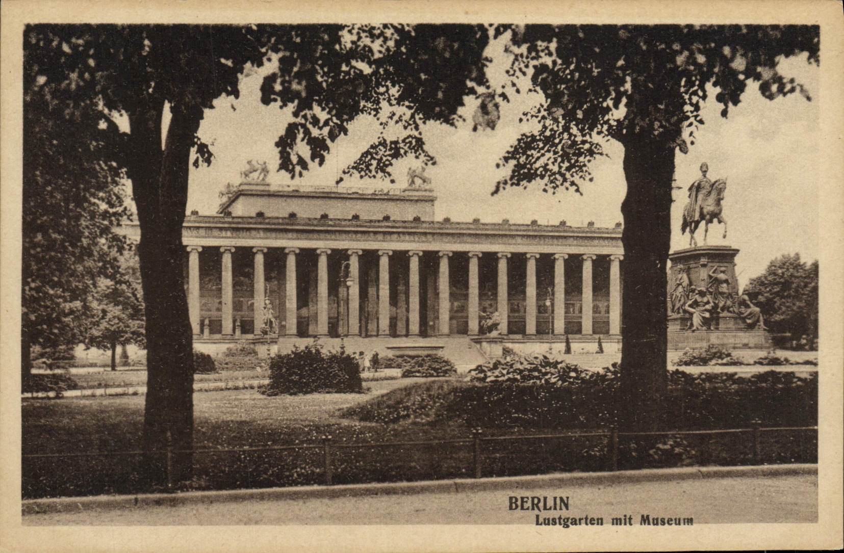 CPA Berlin Lustgarten Mit Museum