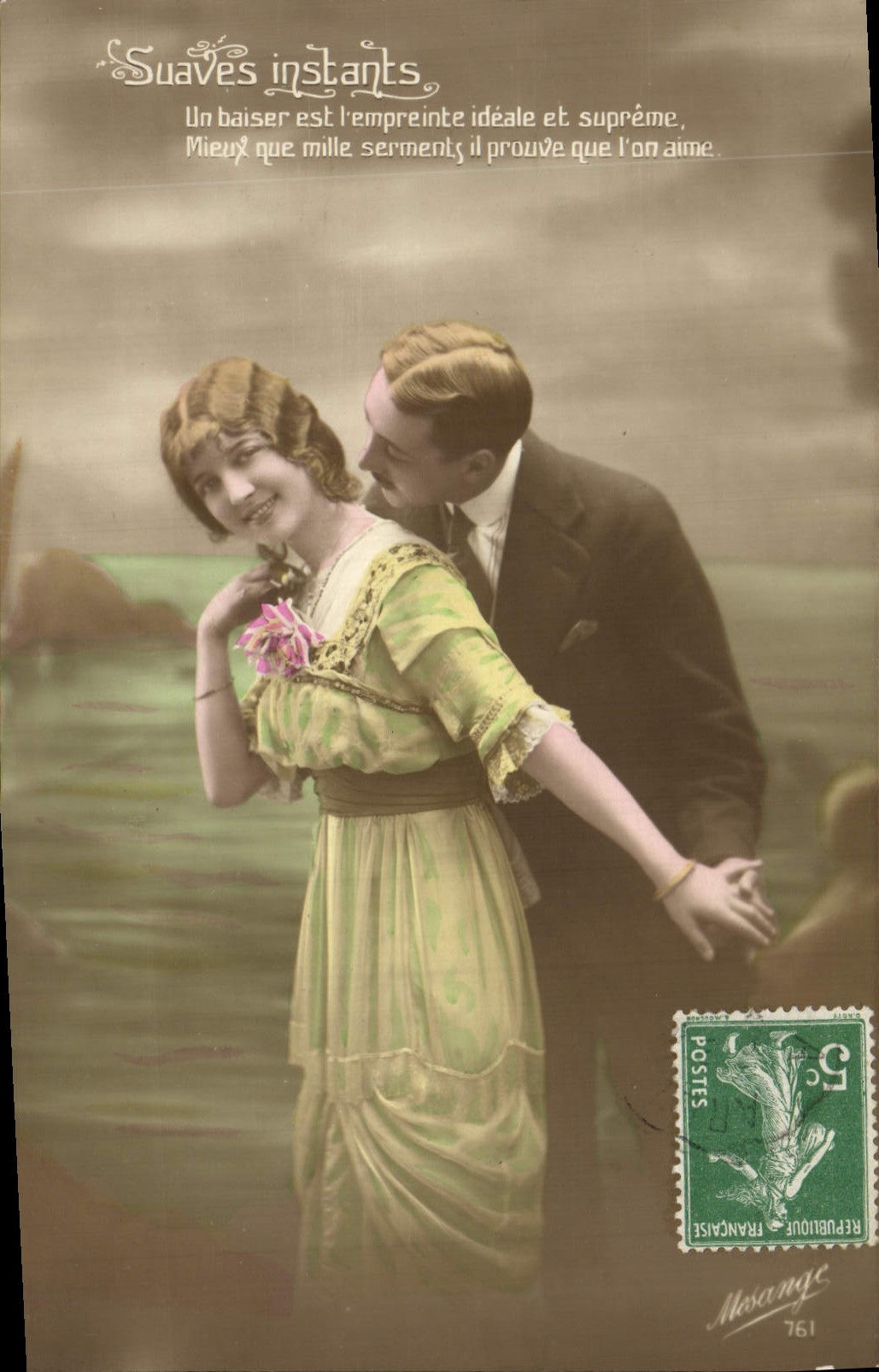 CPA Fantaisie Femme Suaves Instants 