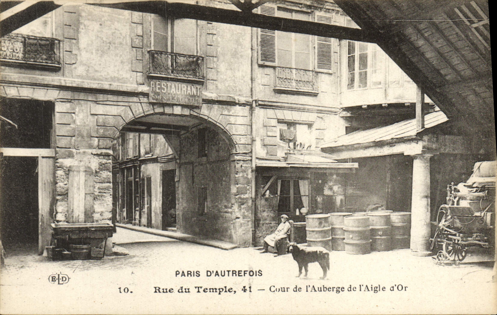 CPA Paris d'Autrefois Rue Du Temple Cour De l'Auberge De l'Aigle d'Or