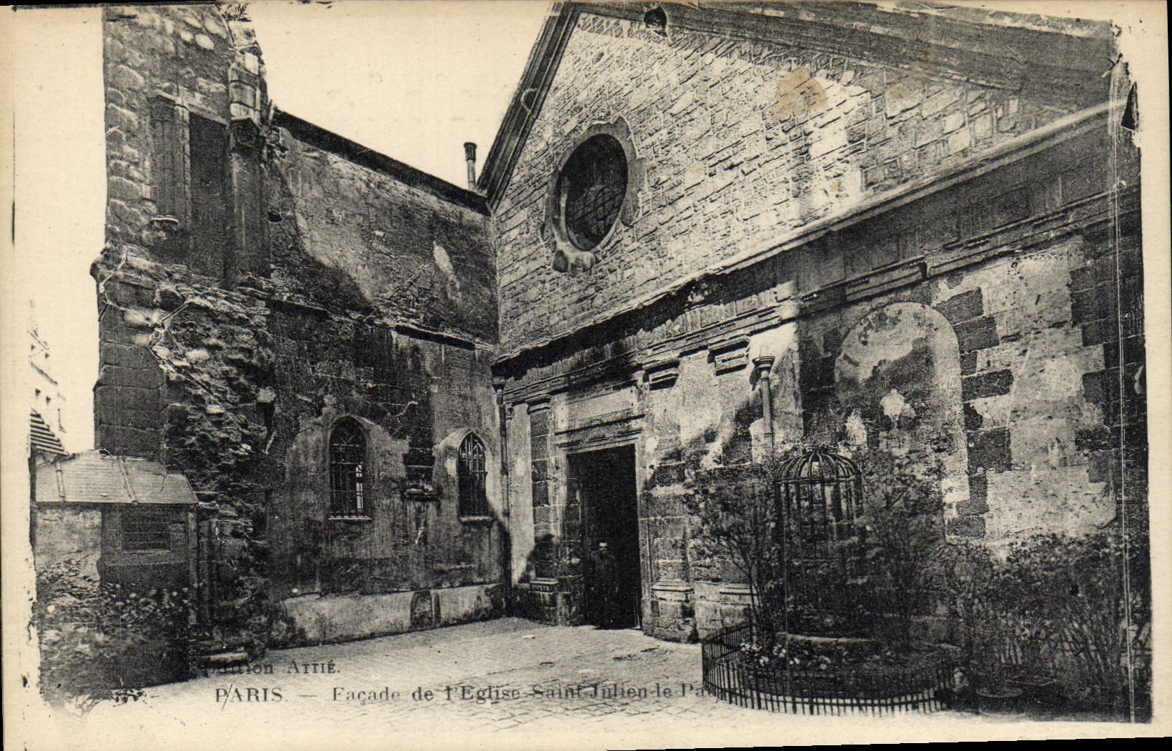 VINTAGE POSTCARD Paris Frontage Of the Church Julien Saint the Poor one