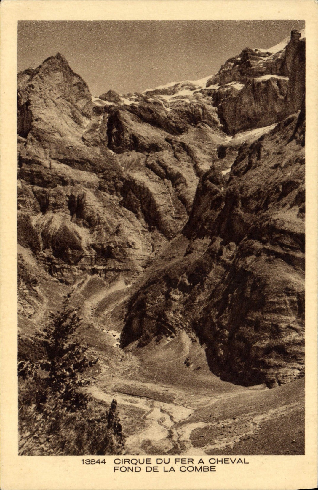 CPA Cirque Du Fer A Cheval Fond De La combe
