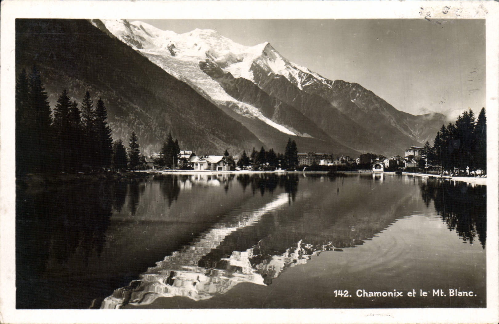 POSTAL MODERNA Chamonix y la TA blanca