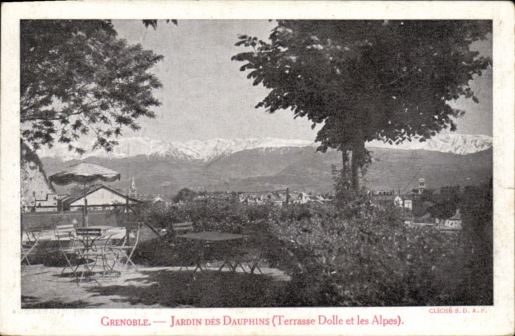 CPA Gernoble Jardin Des Dauphins Terrasse Dolle et les Alpes
