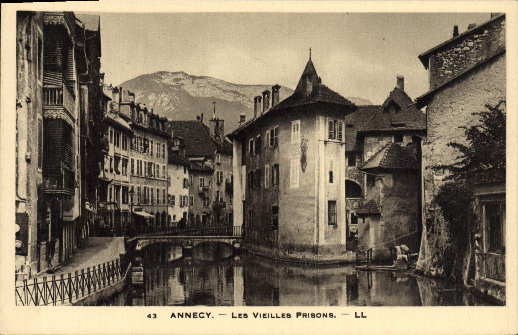 CPA Annecy Les Vieilles Prisons