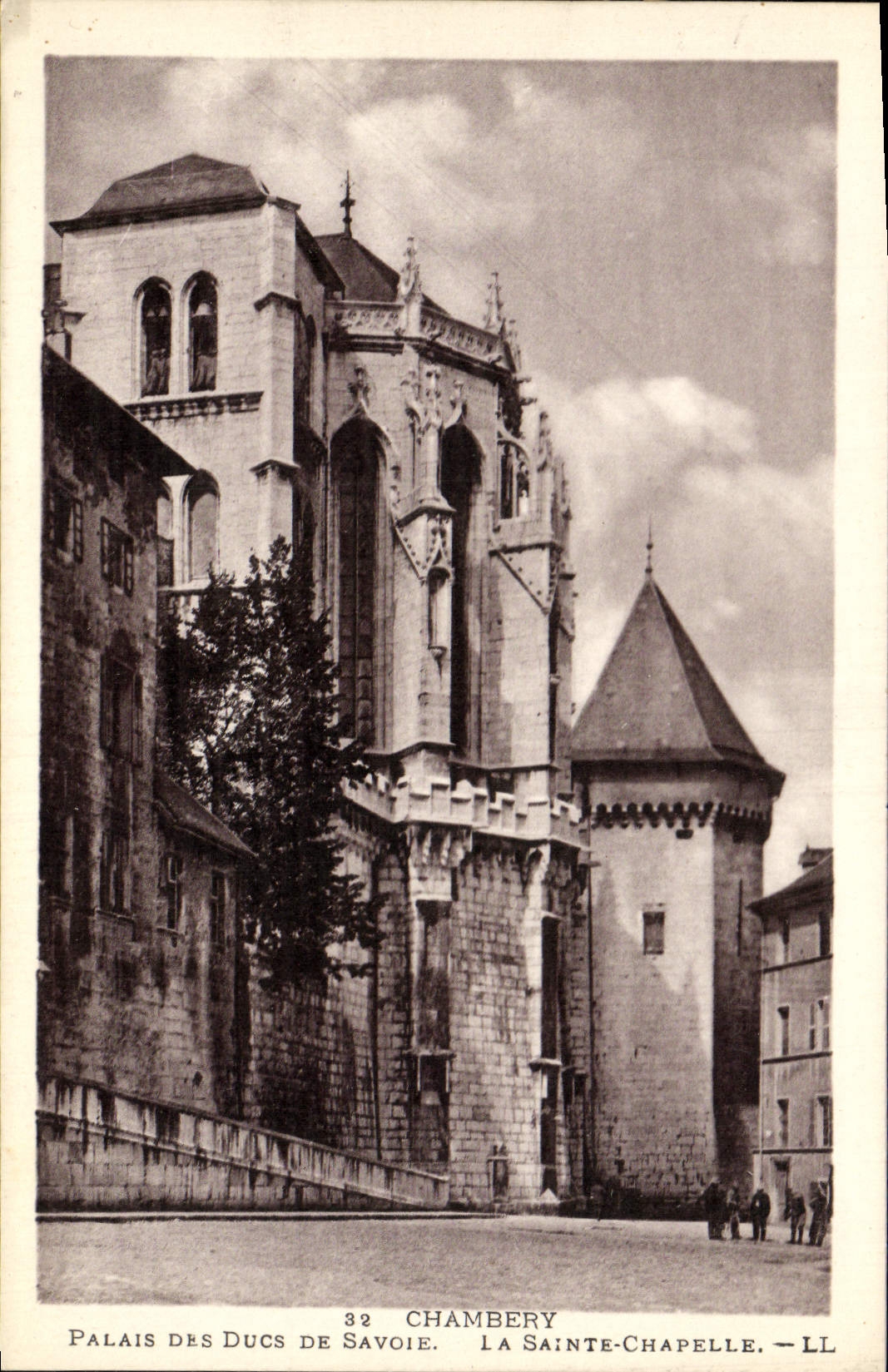 CPA Chambery Palais Des Ducs De Savoie La Sainte Chapelle