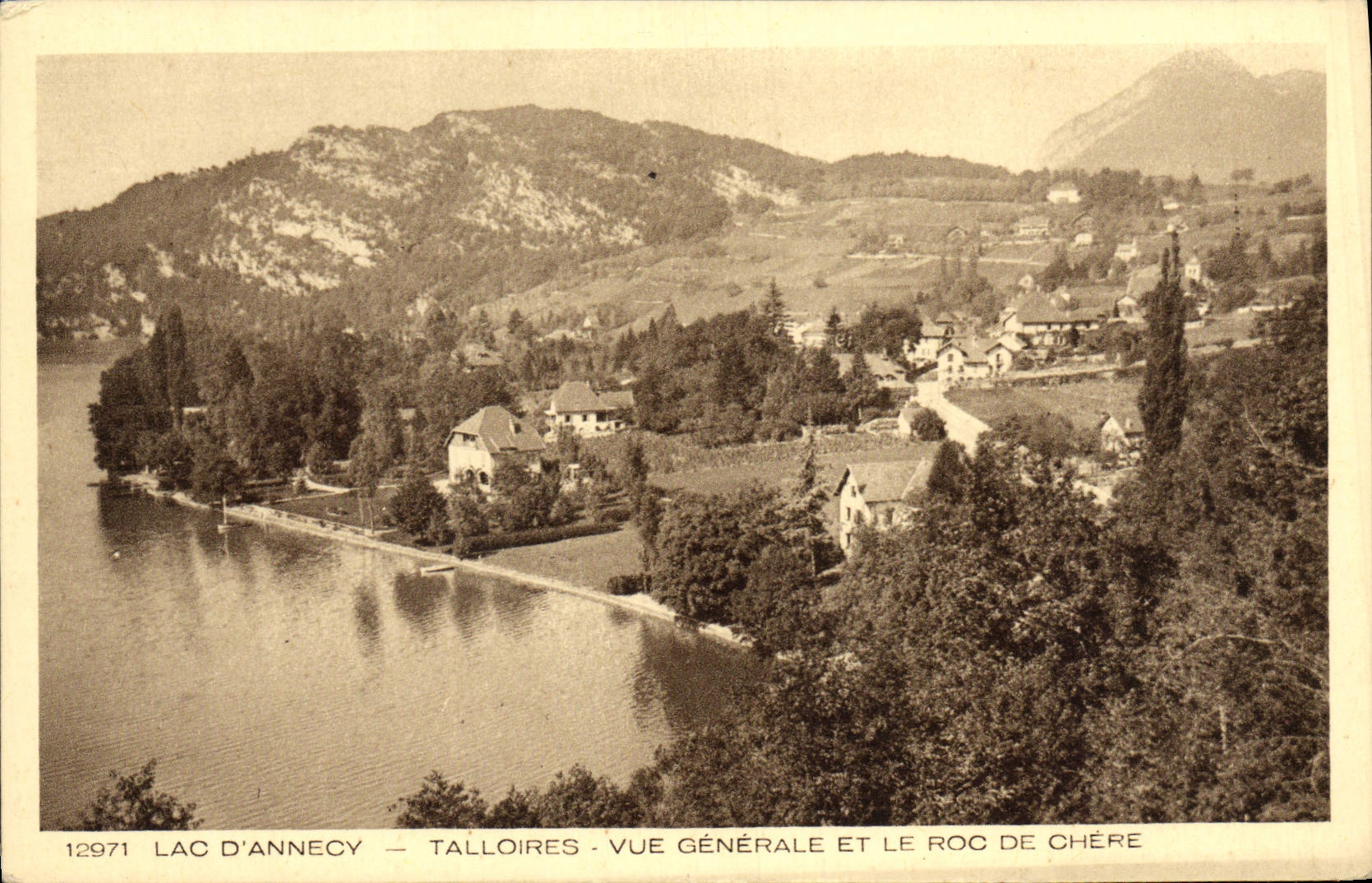 CPA Annecy Talloires Vue Generale Et Le Roc De Chere