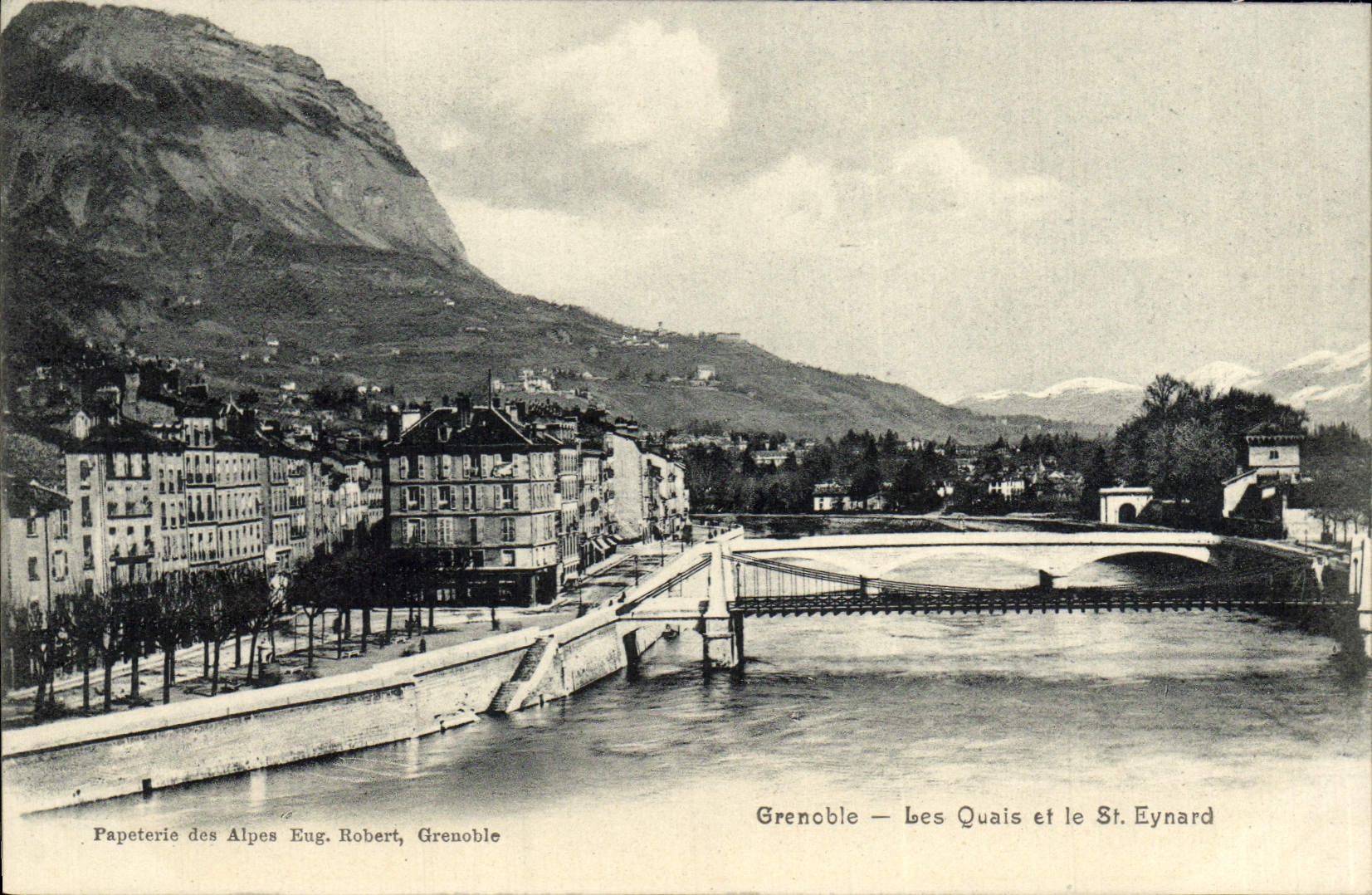CPA Grenoble Les Quais et le St Eynard