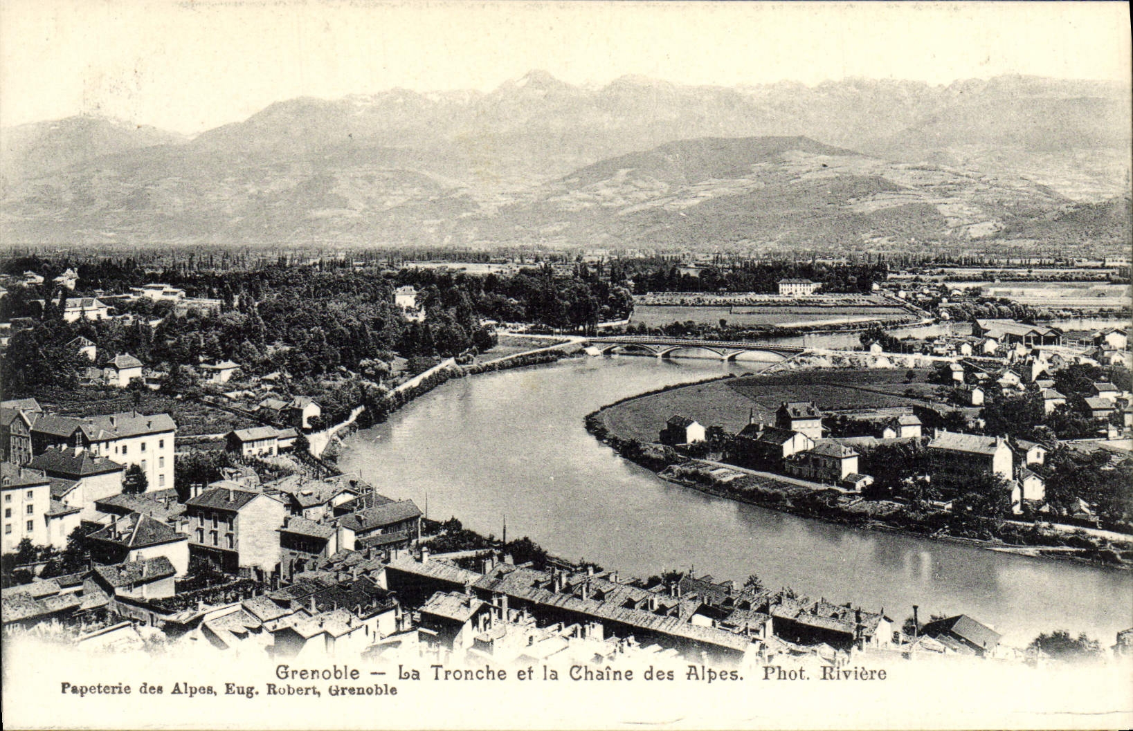 POSTAL Grenoble de la VENDIMIA la taza y la gama alpestre