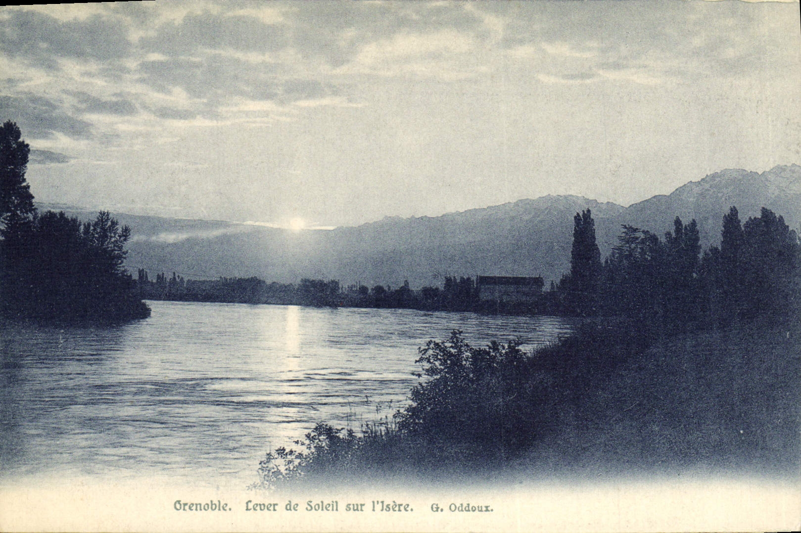 CPA Grenoble Lever de soleil sur L'Isere 