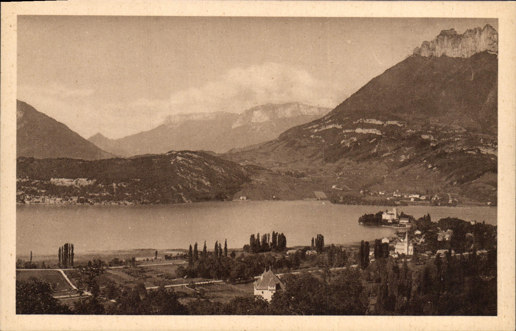 CPA Annecy Duingt L'Eglise Le Chateau Et Talloires