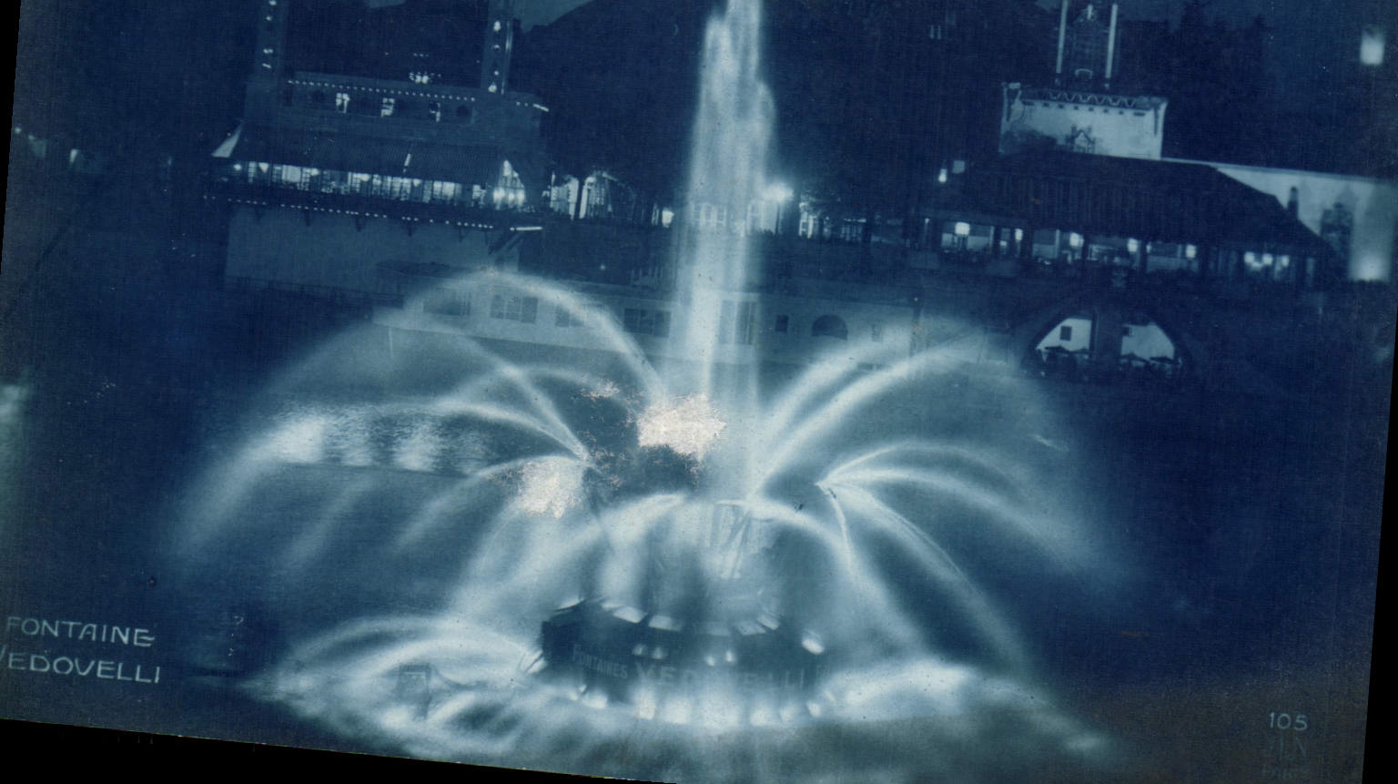 CPA Paris Exposition des Arts Decoratifs Vue De Nuit