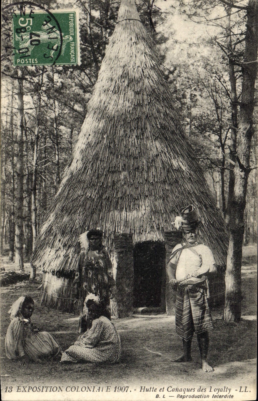 CPA Paris Exposition Coloniale 1907 Hutte et canaques des Loyalty Nouvelle Caledonie