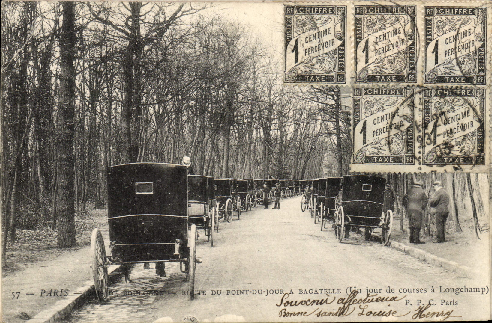CPA Paris Bois de Boulogne Route du rond point a Bagatelle Un jour de courses a Longchamp Hippisme Cheval