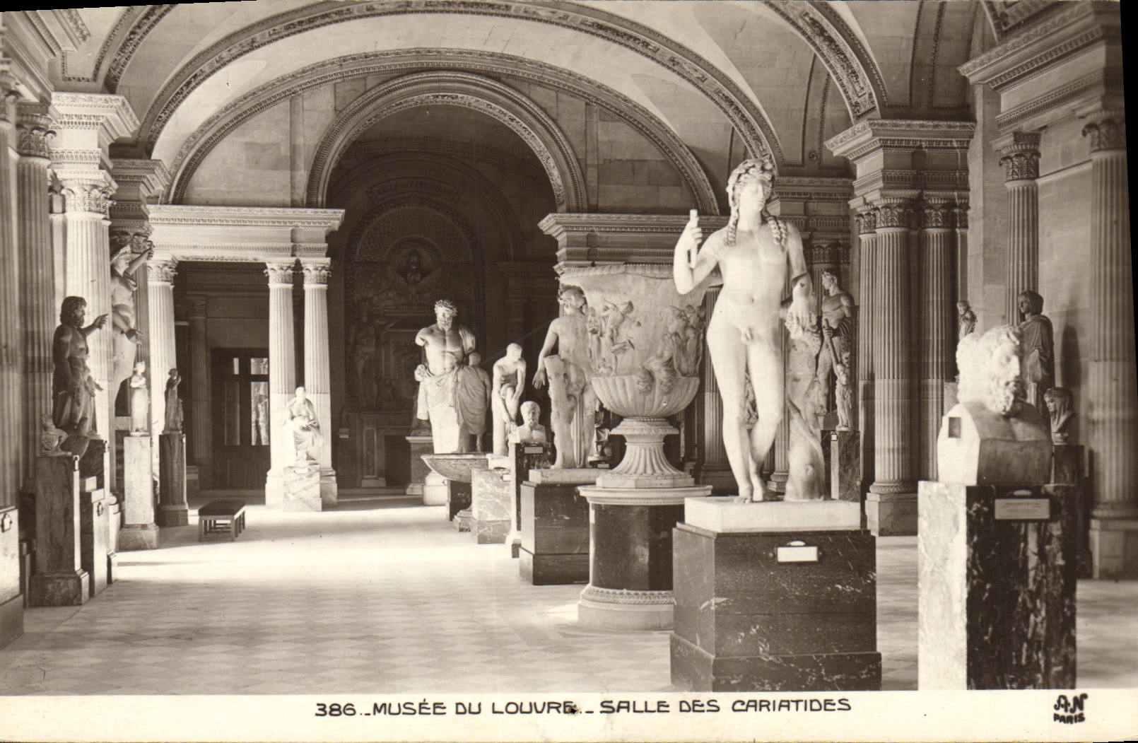 CPA Musee Du Louvre Salle Des Cariatides