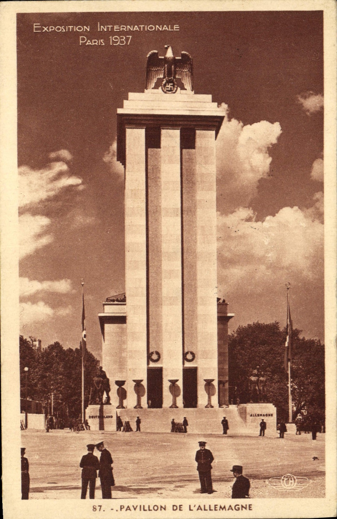 CPA Paris Pavillon De L'Allemagne Exposition internationale 1937 Aigle Nazi