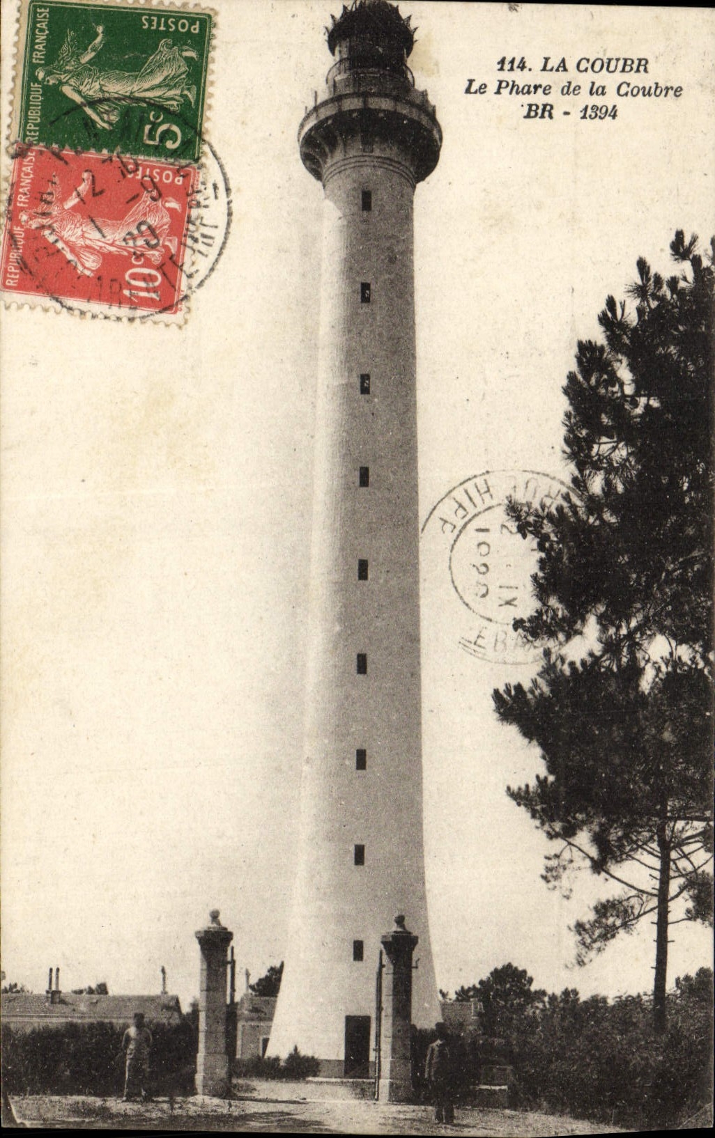 VINTAGE POSTCARD Couer the Lighthouse of Coubre
