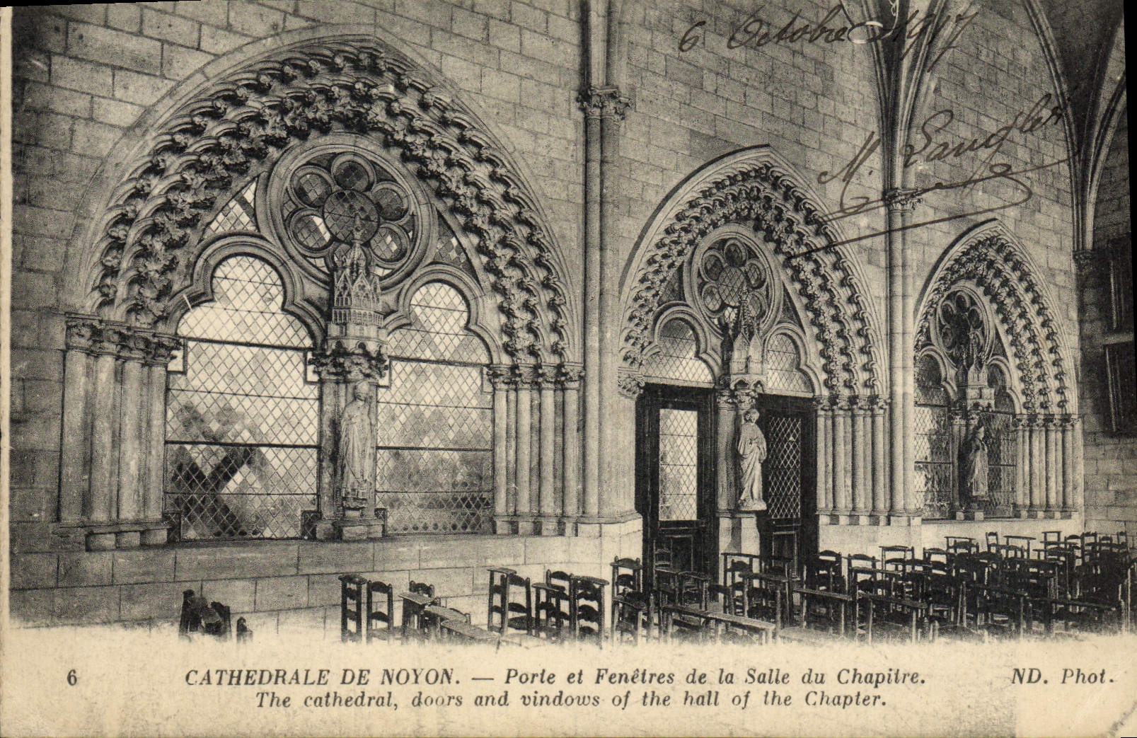 CPA Cathedrale De Noyon Porte et Fenetres de la Salle du Chapitre