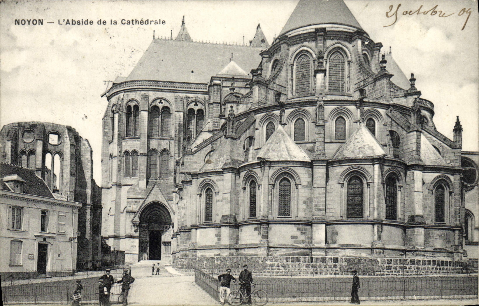 VINTAGE POSTCARD Boundary-line the Apse of the Cathedral