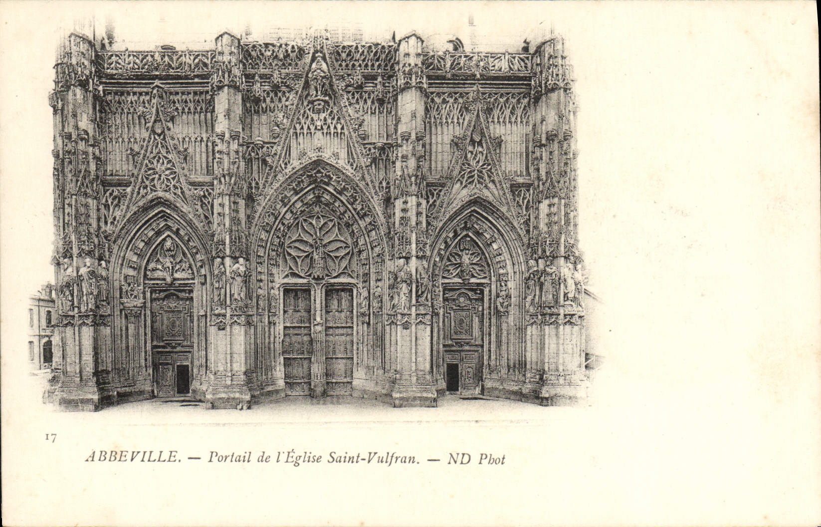 VINTAGE POSTCARD Abbeville Holy Gate of the Church Vulfran