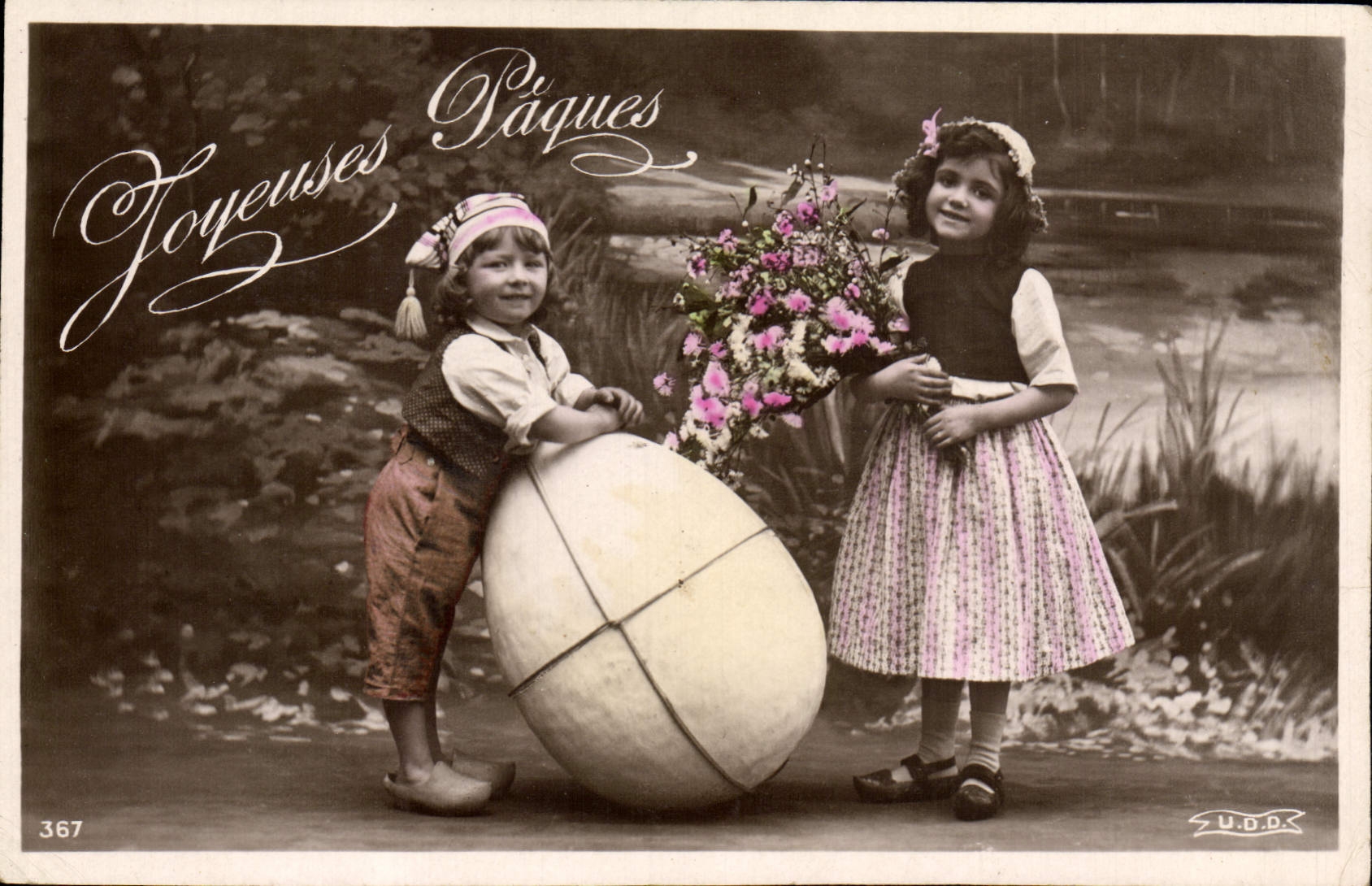 CPA Fantaisie Enfants Oeuf Paques