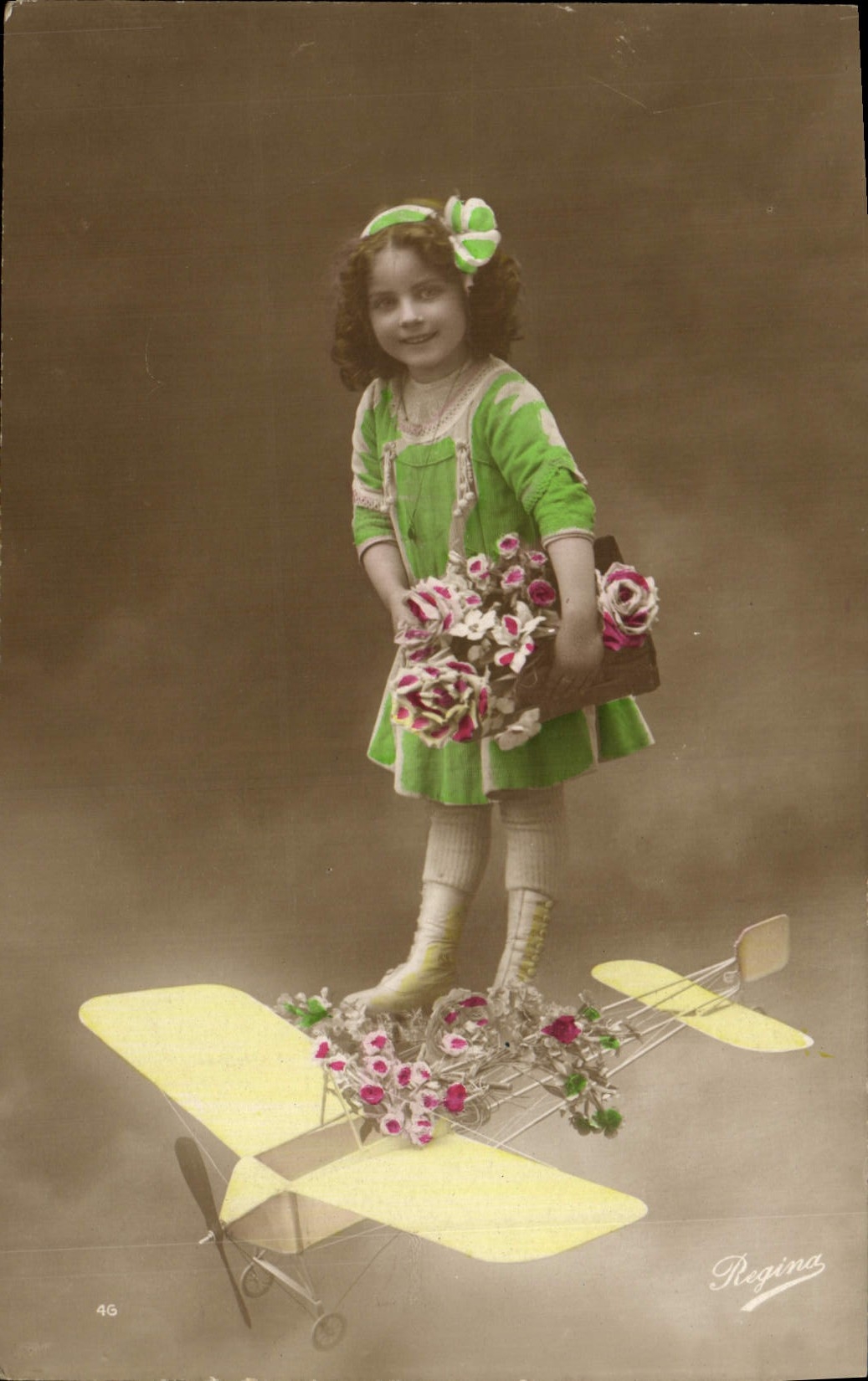 CPA Fantaisie Enfant Avion 