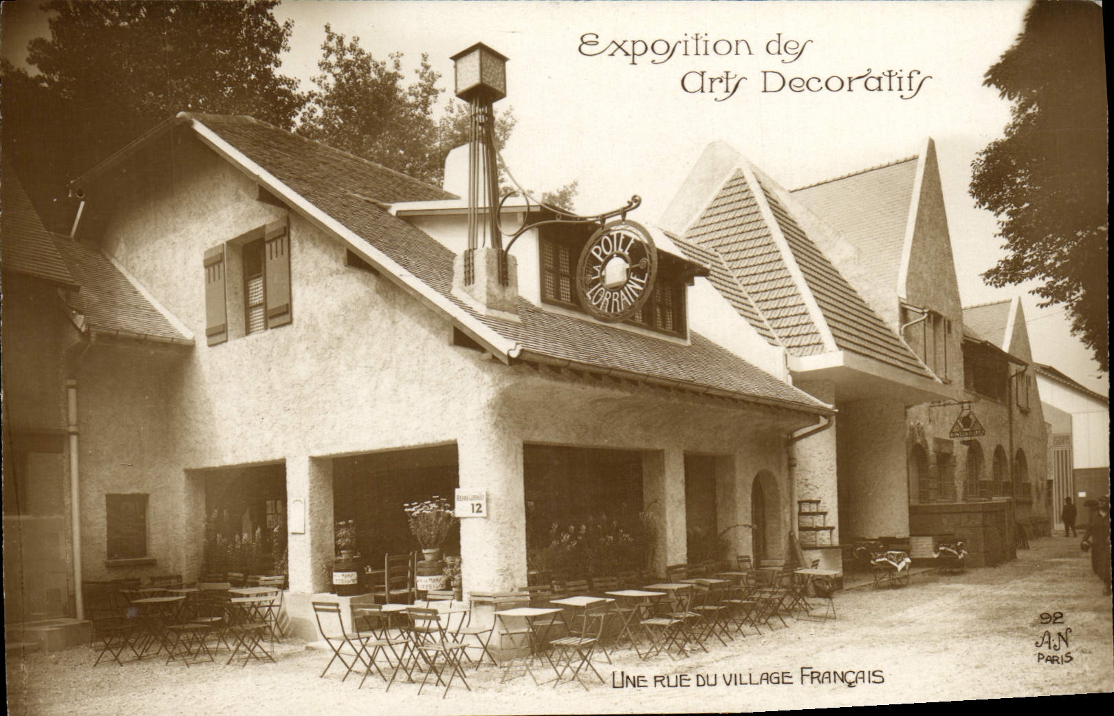 CPA Exposition des Arts Decoratifs Rue Du Village Francais