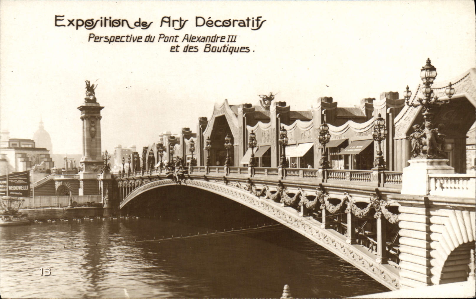 CPA Exposition Des Arts Decoratifs Perspective Du Pont Alexandre III Et Des Boutiques