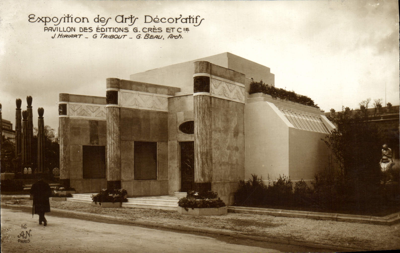 CPA Exposition Des Arts Decoratifs Pavillon Des Editions Cres
