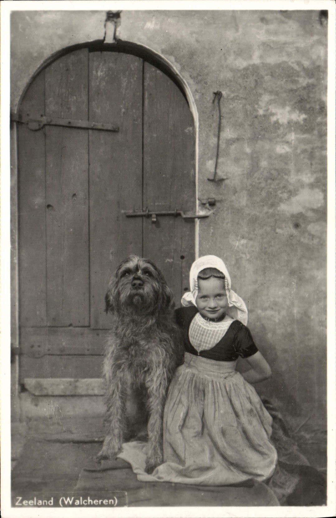 CPA Zeeland walcheren Enfant Chien Folklore