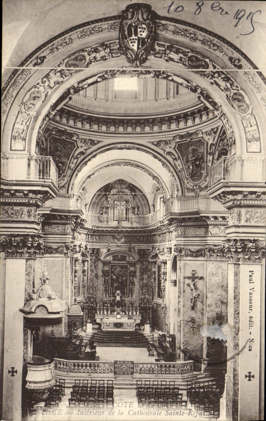 CPA Nice Interieur de la cathedrame