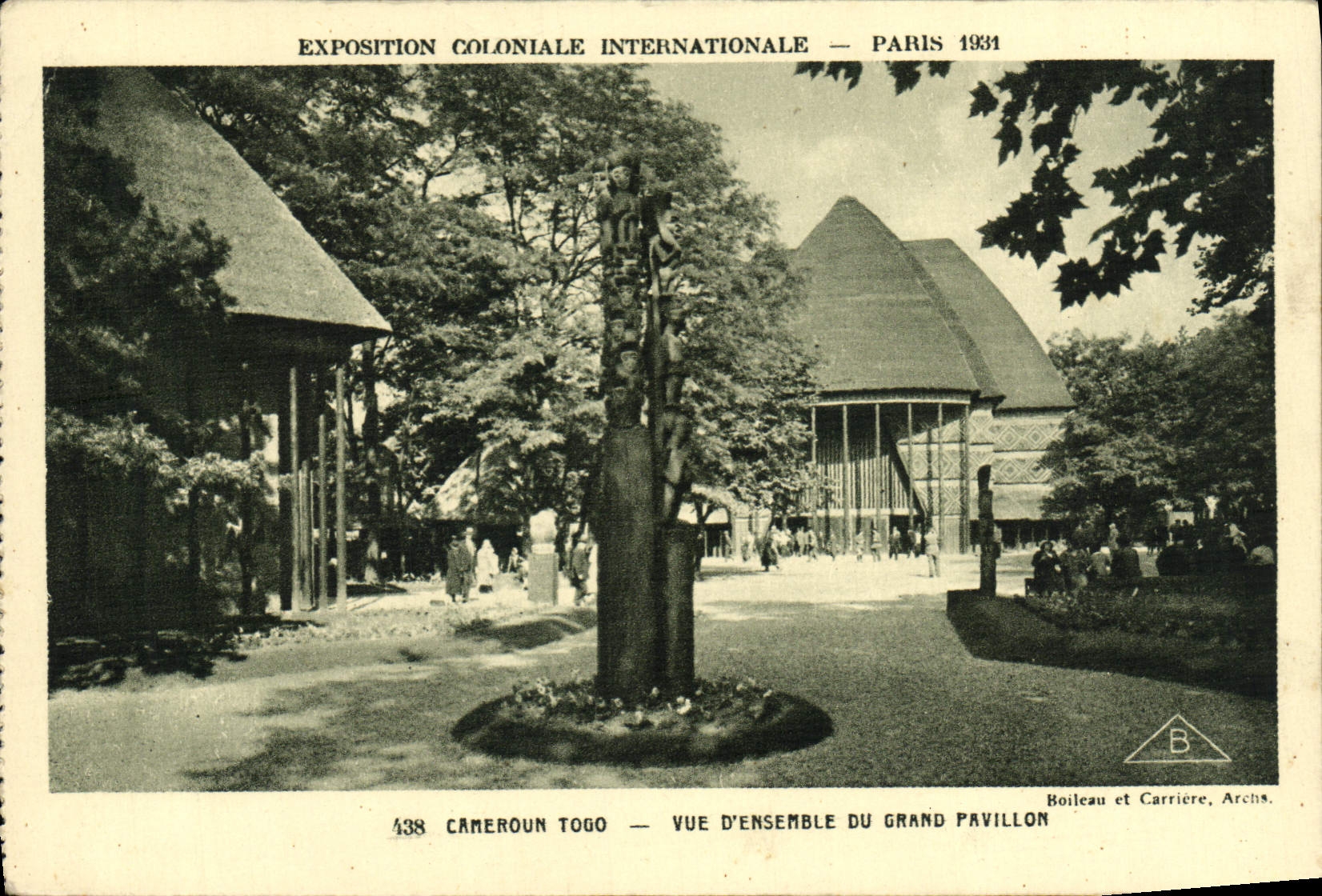CPA Exposition Coloniale Internationale Paris 1931 Cameroun Togo Vue d'ensemble du grand pavillon