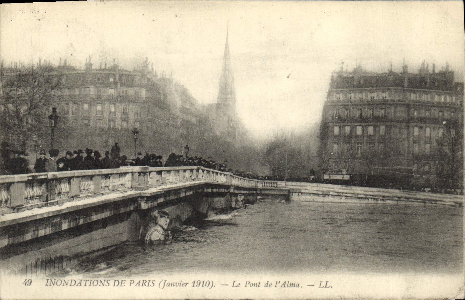 VINTAGE POSTCARD Floods Of Paris the Bridge Of Alma