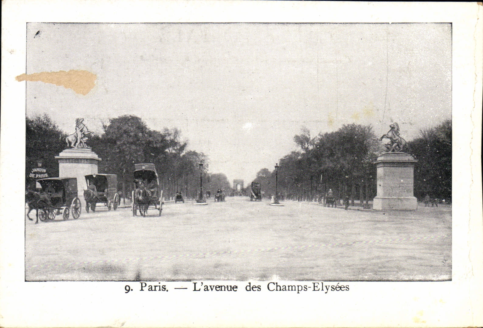 CPA Paris L'avenue Des Champs Elysees