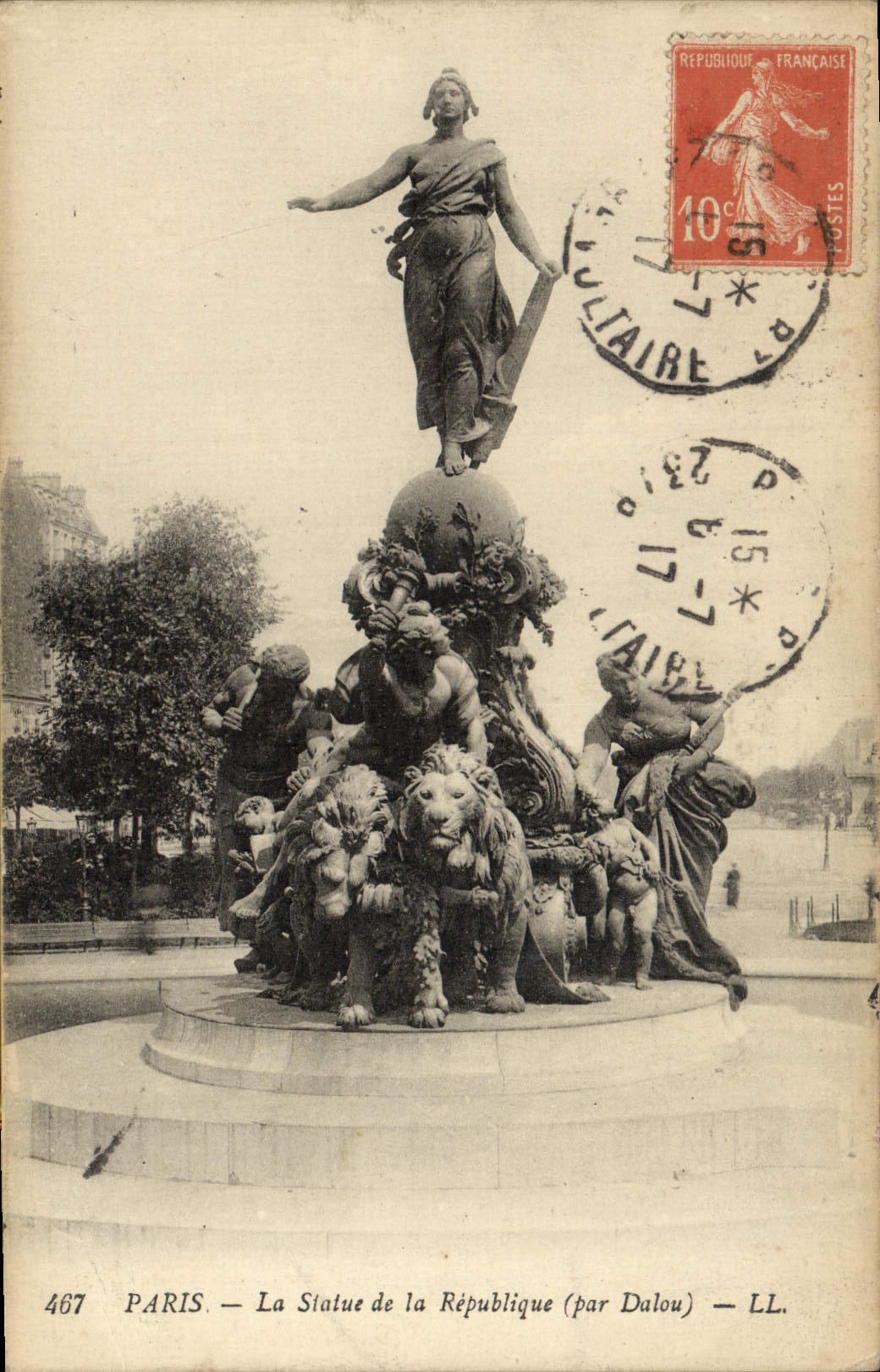 VINTAGE POSTCARD Paris the Statue Of the Republic by Dulou Lions