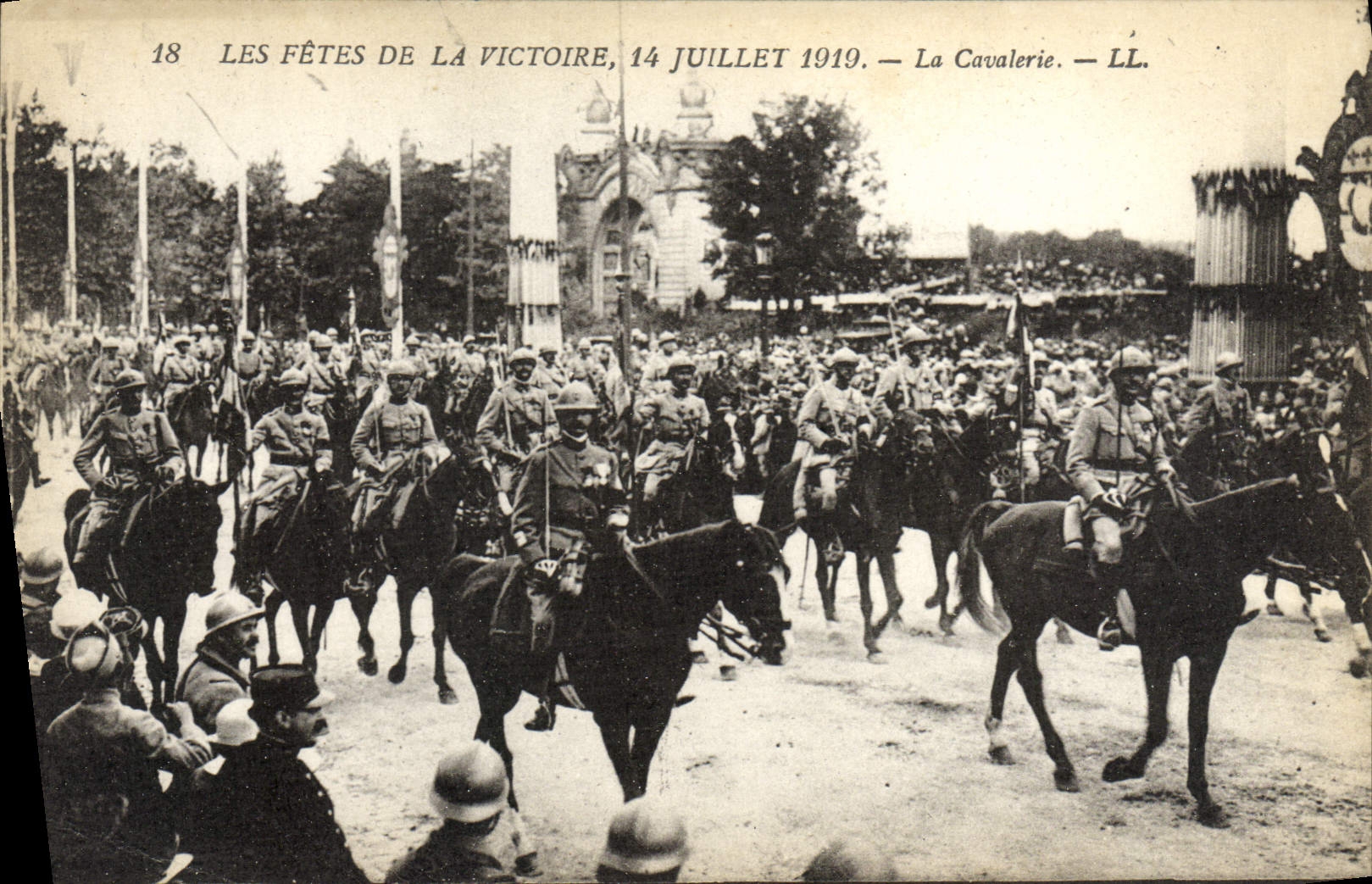 VINTAGE POSTCARD Festivals Of the Victoire July 14th, 1919 Calalerie Militaria