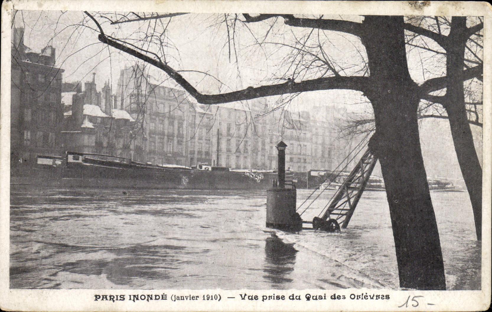 CPA Paris Inonde Vue Prise Du Quai Des Orfevres