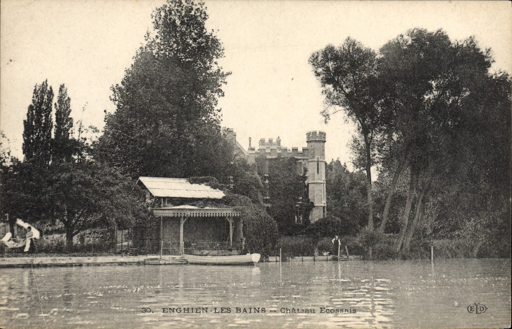 CPA Enghien Les Bains Chateau Ecossais