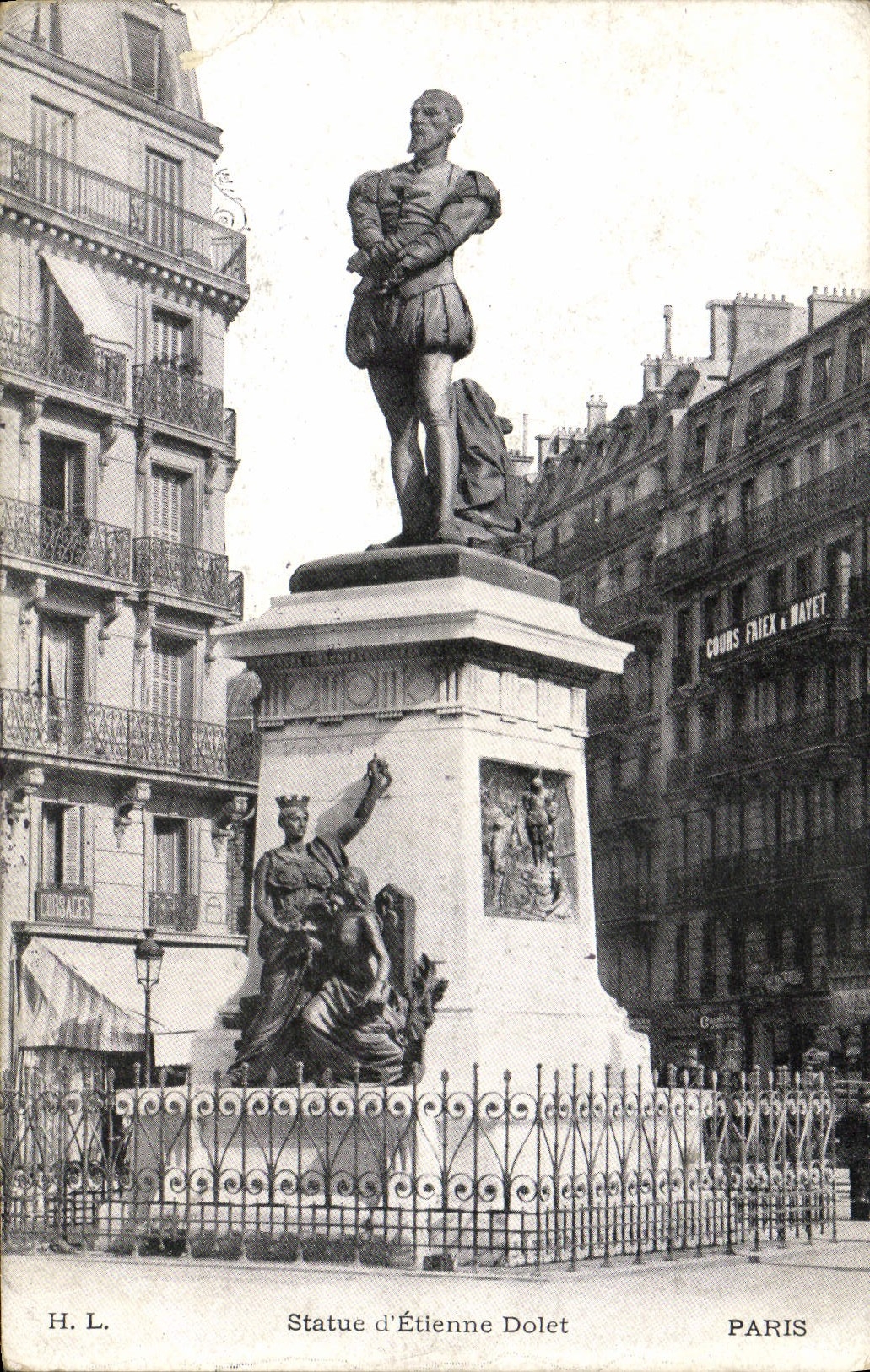 VINTAGE POSTCARD Statue of Etienne Dolet Paris