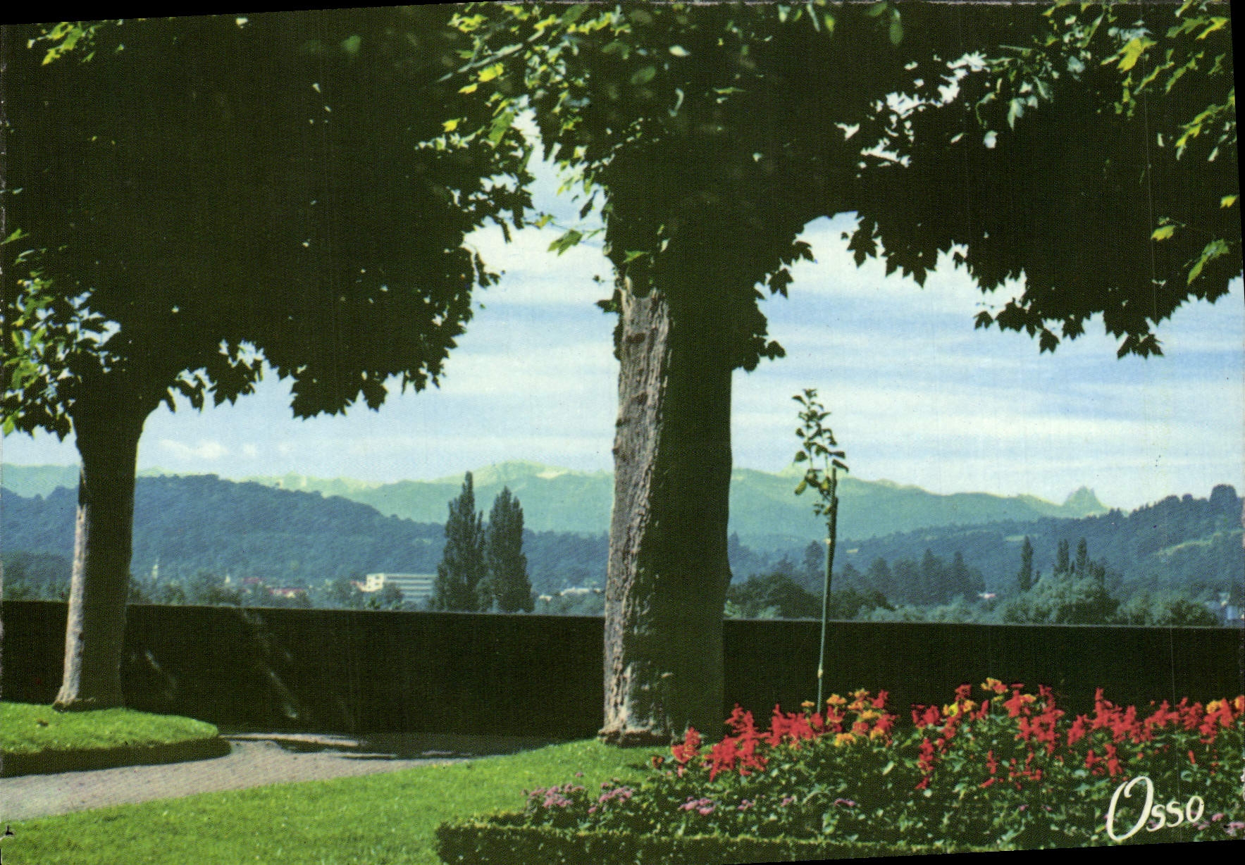 MODERN CARD the Pyrenees Pau the Pyrenees Seen Of the Gardens Of the Southern Terrace Of the Castle