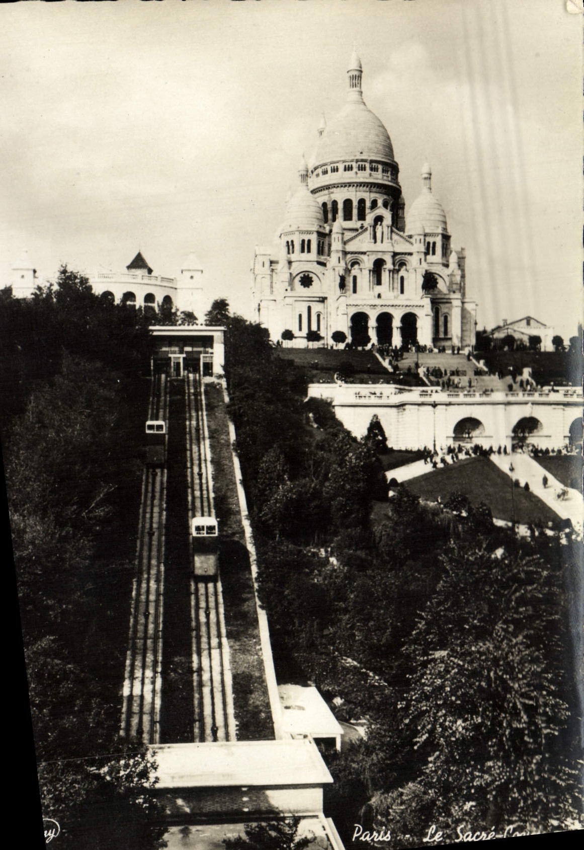 MODERN CARD Paris The Sacred Heart Basil