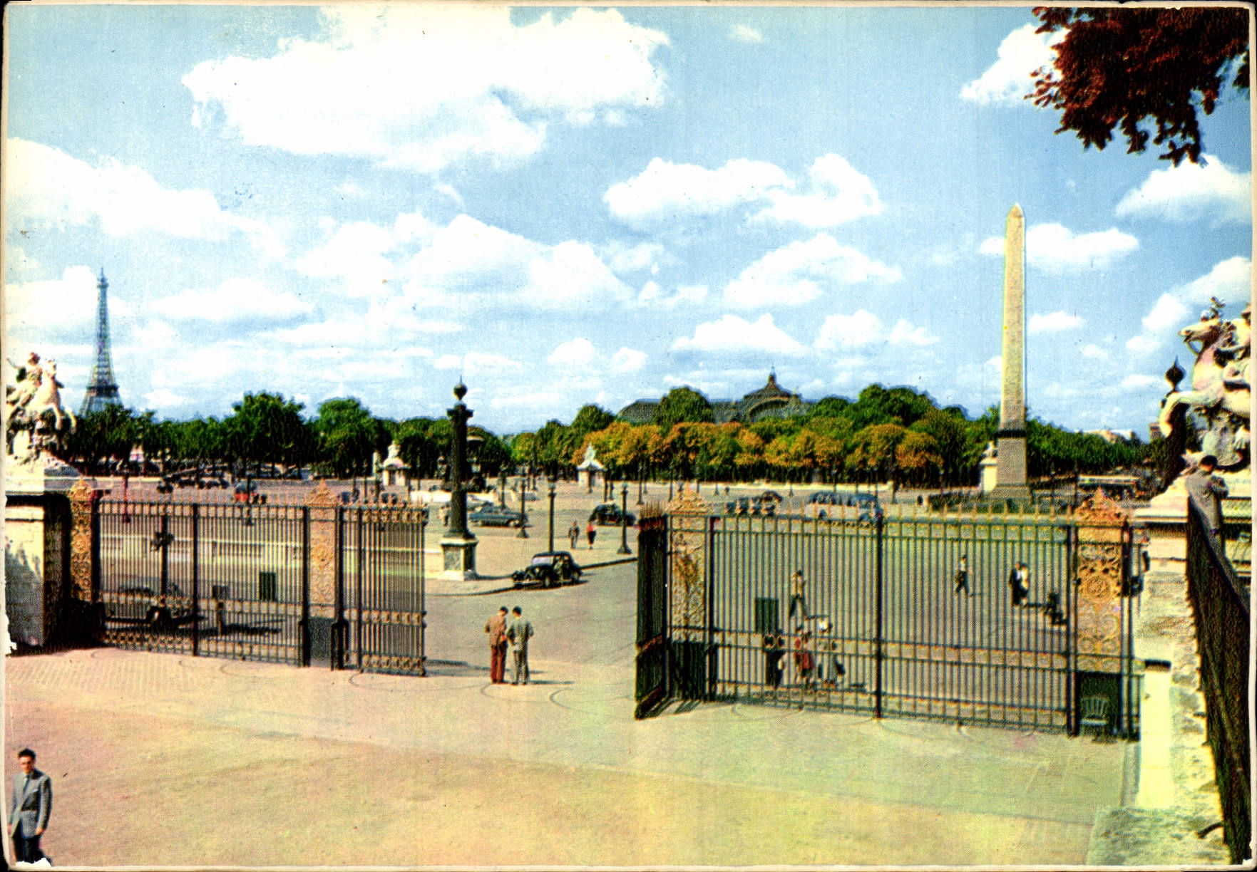 MODERN CARD Paris the Place of the Harmony Obelisk Eiffel Tower