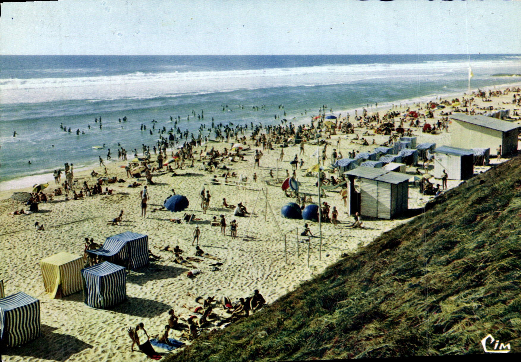 MODERN CARD Fine sand Mimizan main beach