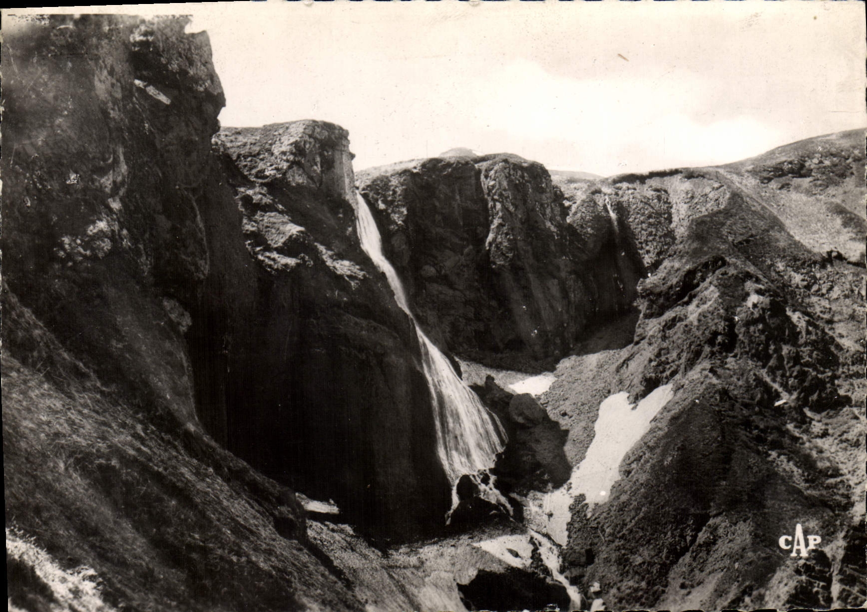 CPM Le Mont Dore Sancy Cascade de la Dore