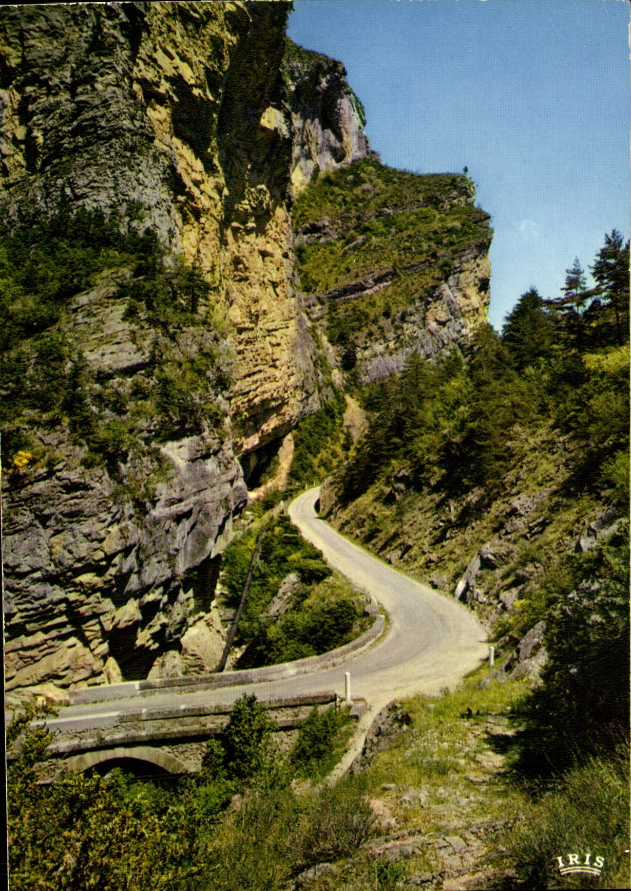 MODERN CARD Surroundings of Die Falls of Gas