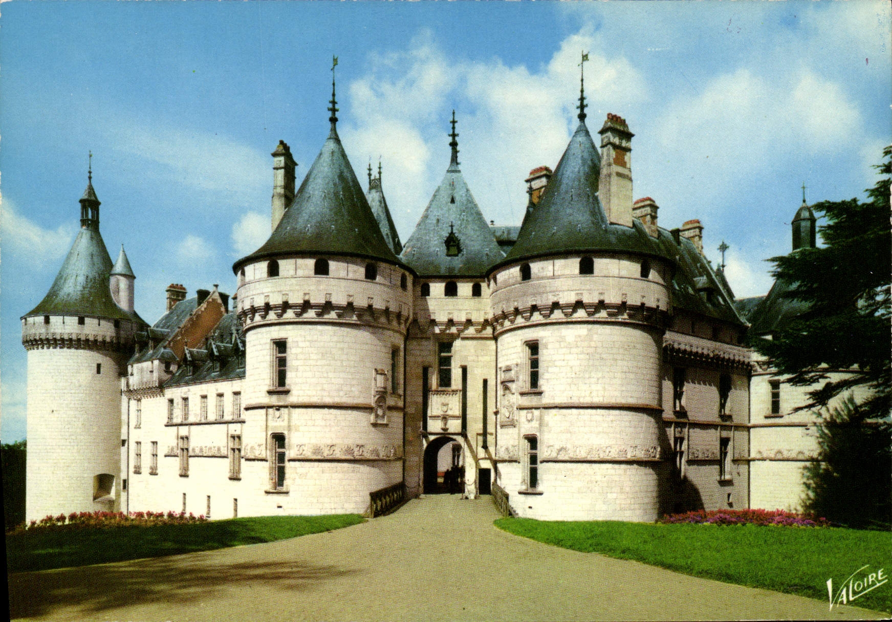 CPM Les Merveilles du Val De Loire Chaumont Sur Loire
